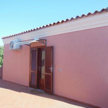 Punto Zero Rooms Сан-Теодоро Экстерьер фото