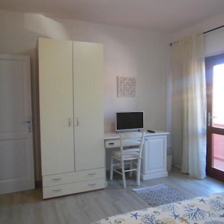 Punto Zero Rooms Сан-Теодоро Экстерьер фото