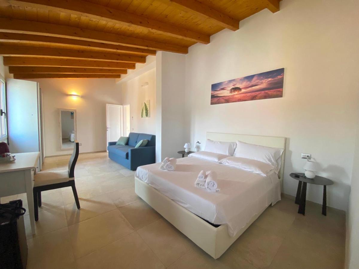 Punto Zero Rooms Сан-Теодоро Экстерьер фото