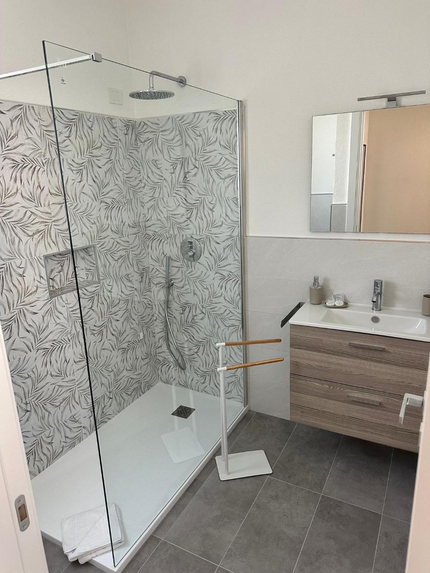 Punto Zero Rooms Сан-Теодоро Экстерьер фото