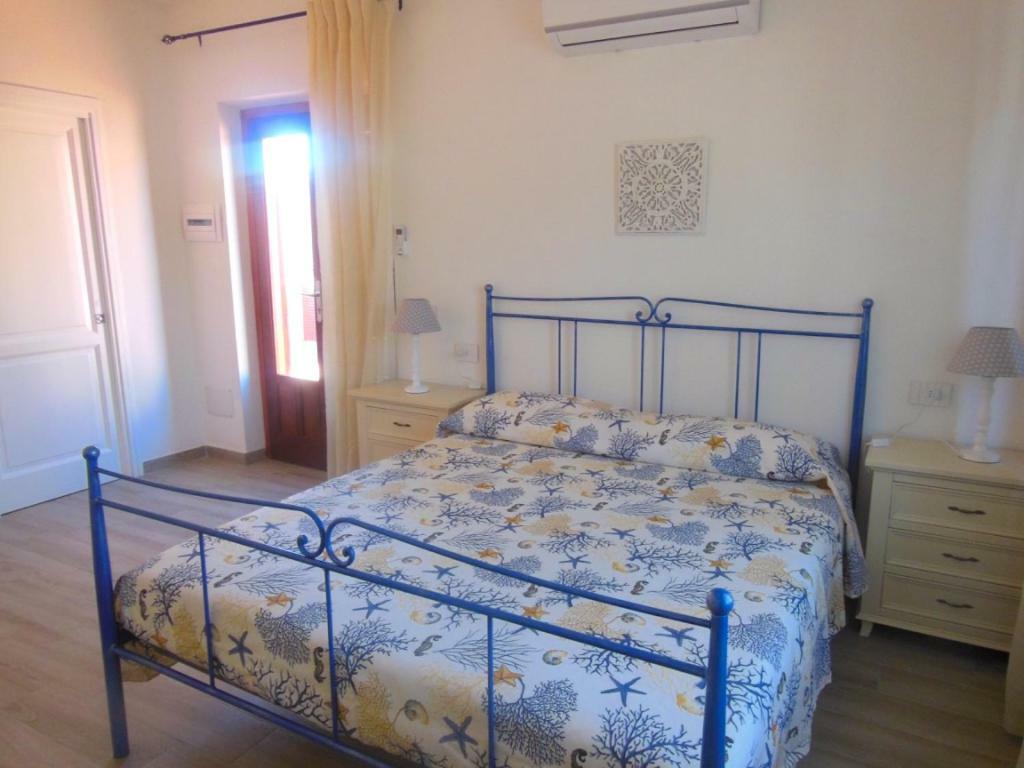 Punto Zero Rooms Сан-Теодоро Экстерьер фото